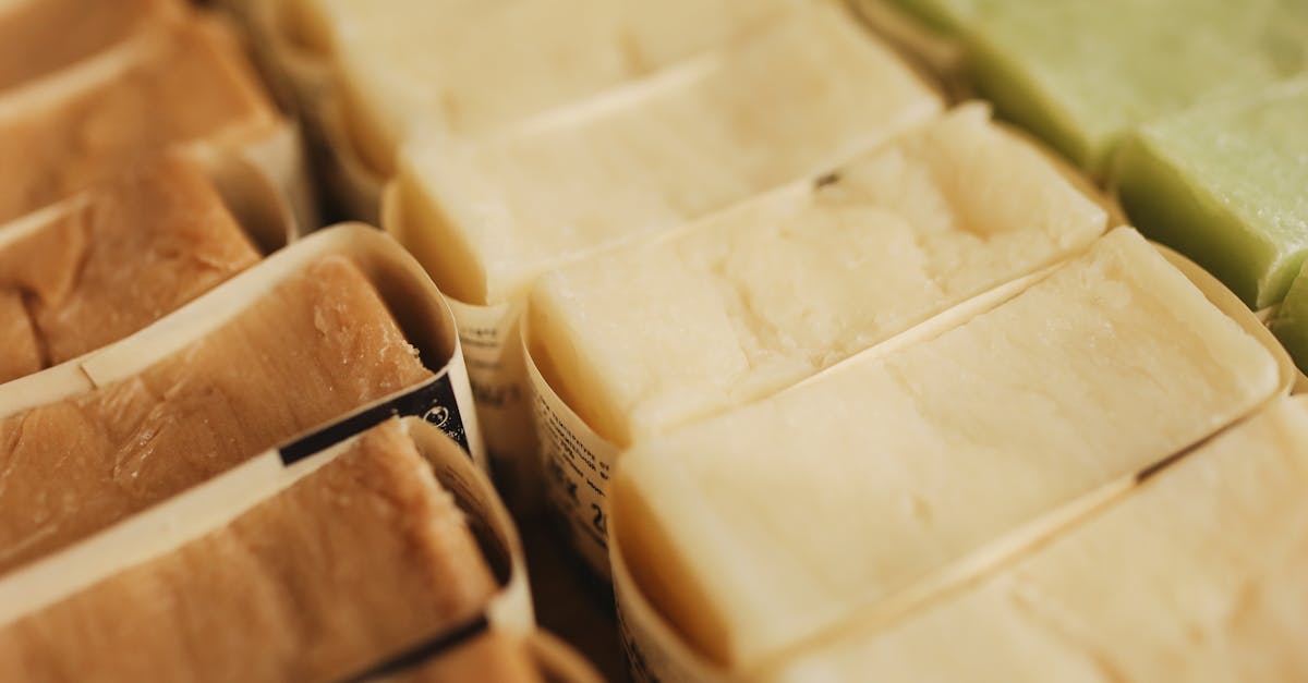 Essential Tips for Long-Lasting Mascara Wear